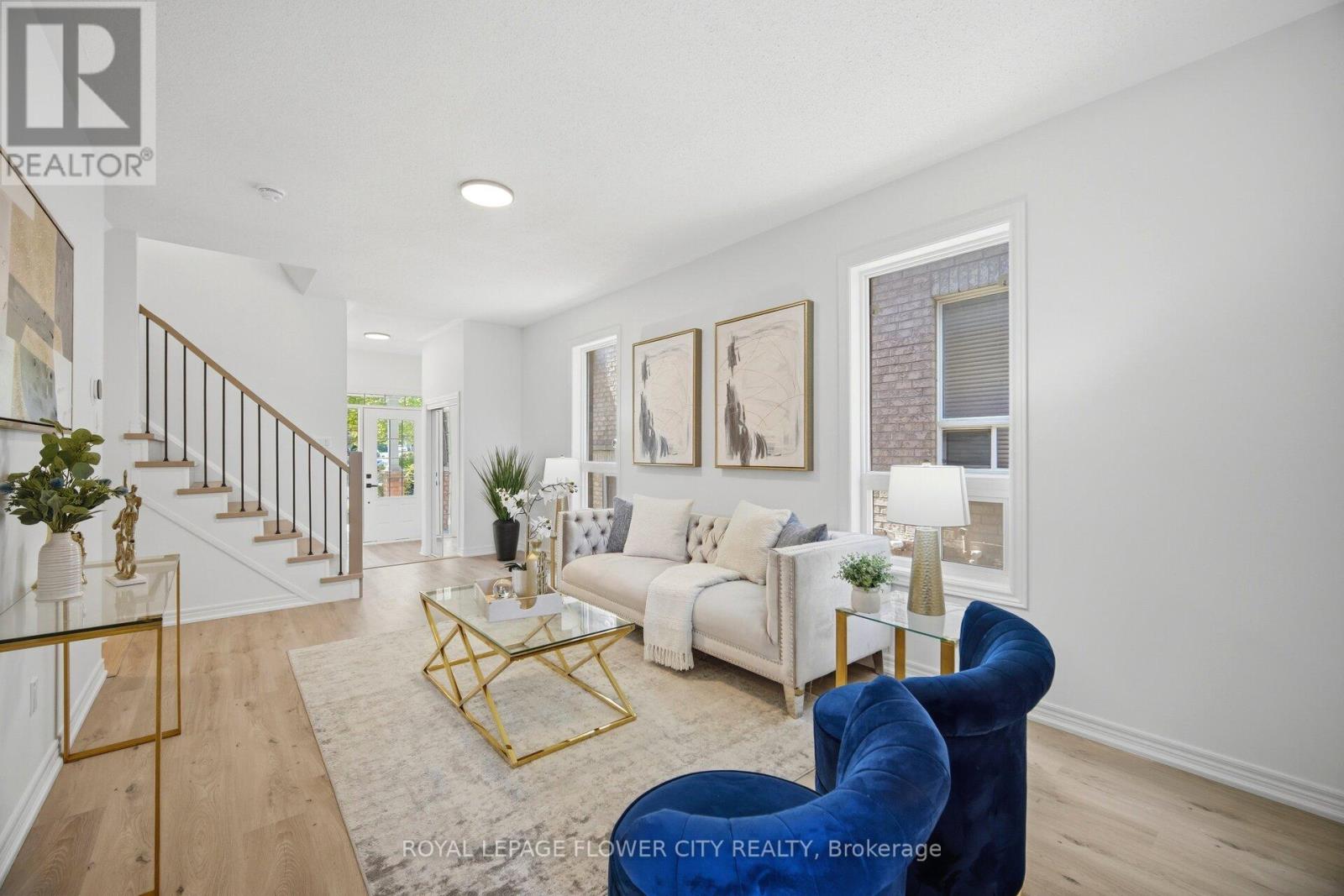 24 MARTREE CRESCENT - 10