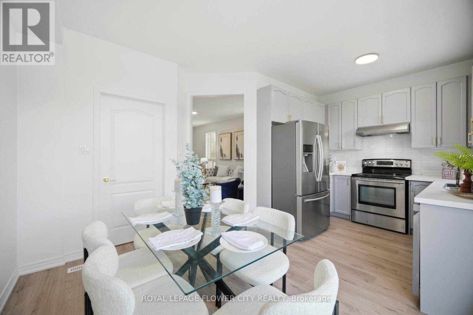 24 MARTREE CRESCENT - 14