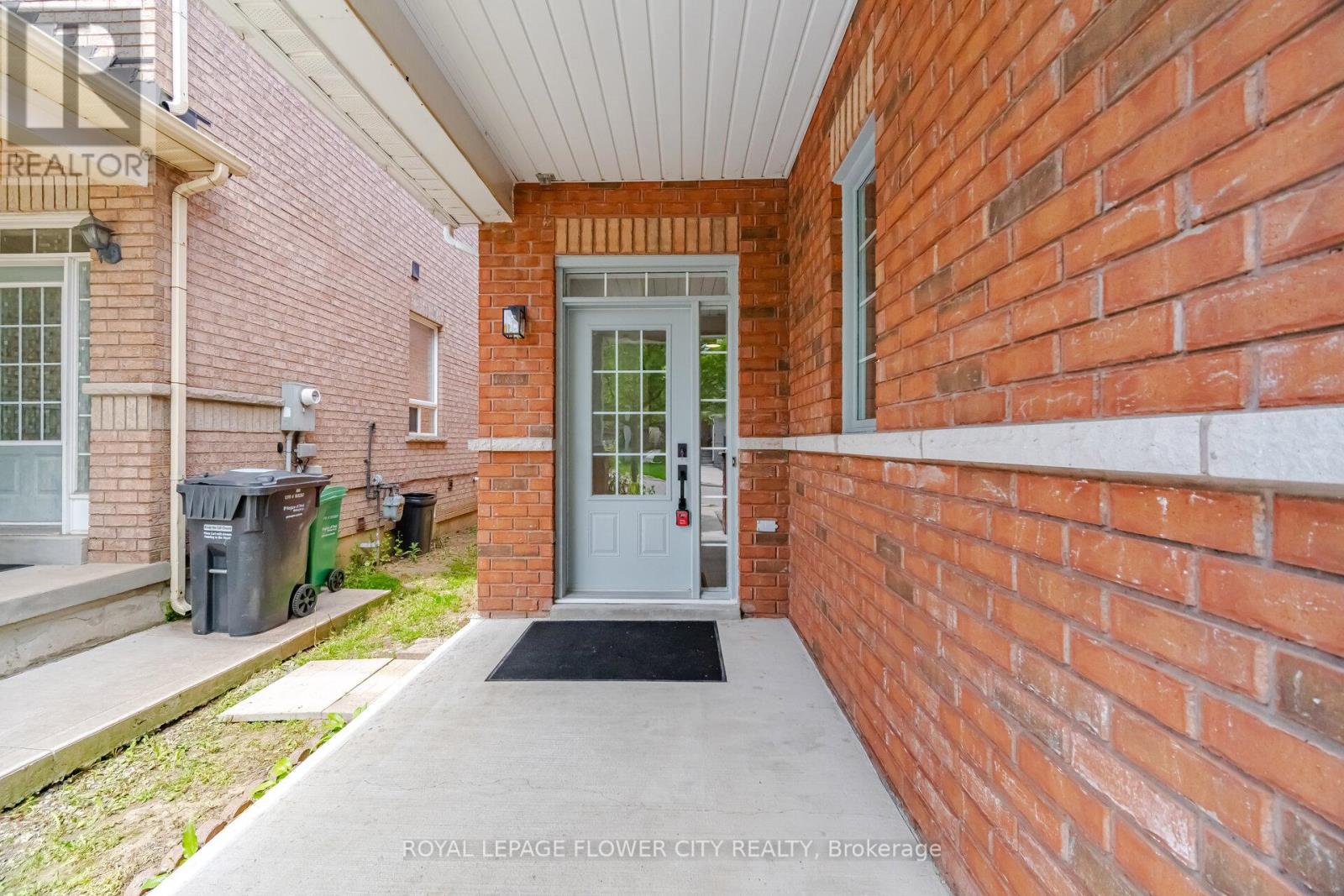 24 MARTREE CRESCENT - 5