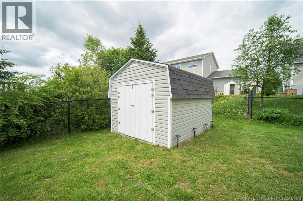 66 Watling Crescent - 34