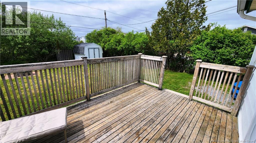 340 Beaconsfield Crescent - 10