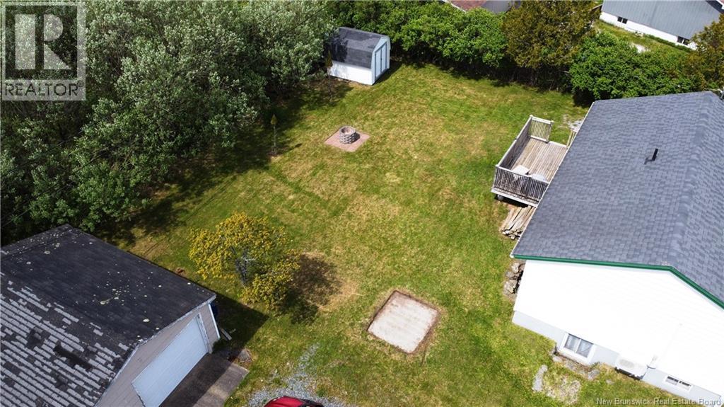 340 Beaconsfield Crescent - 38