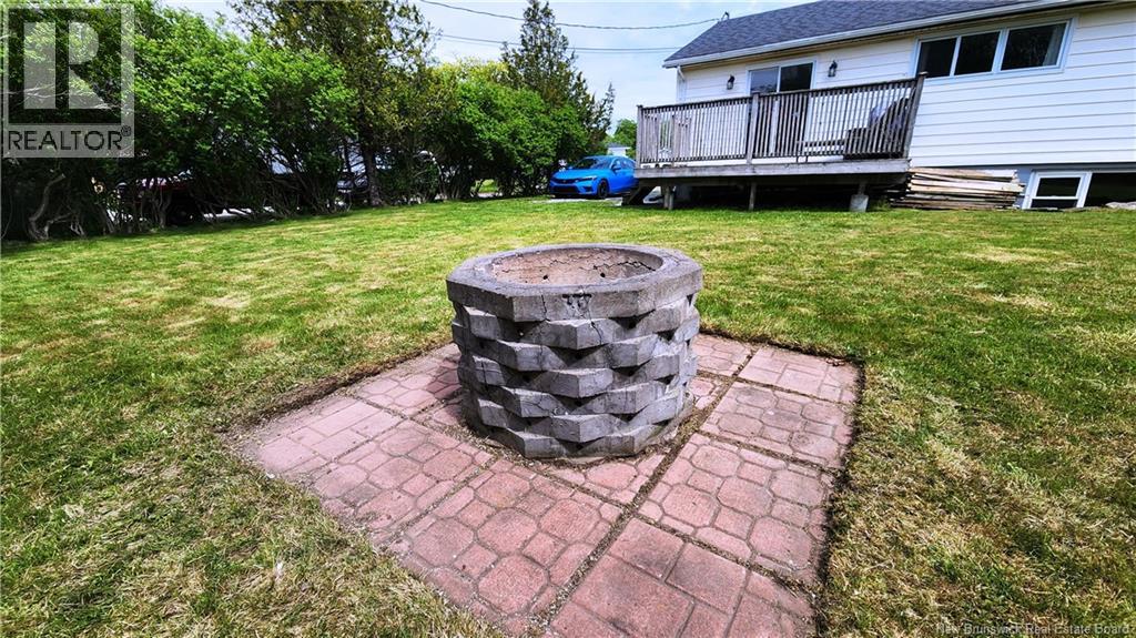 340 Beaconsfield Crescent - 6