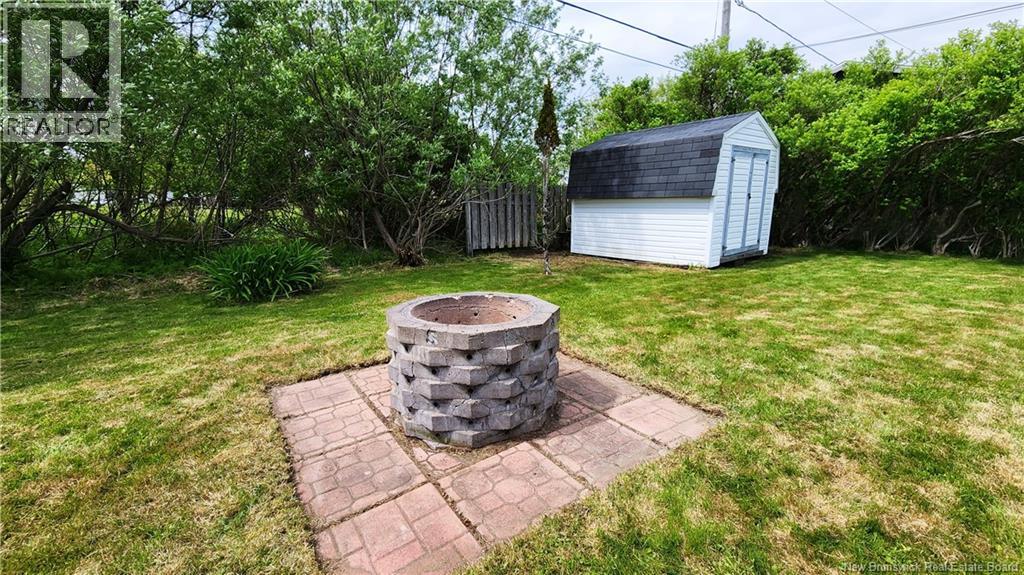 340 Beaconsfield Crescent - 7