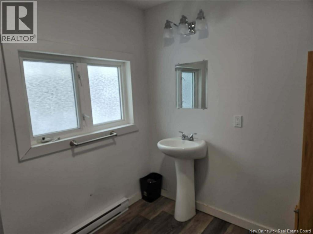 8 Kirk Street - Image 11