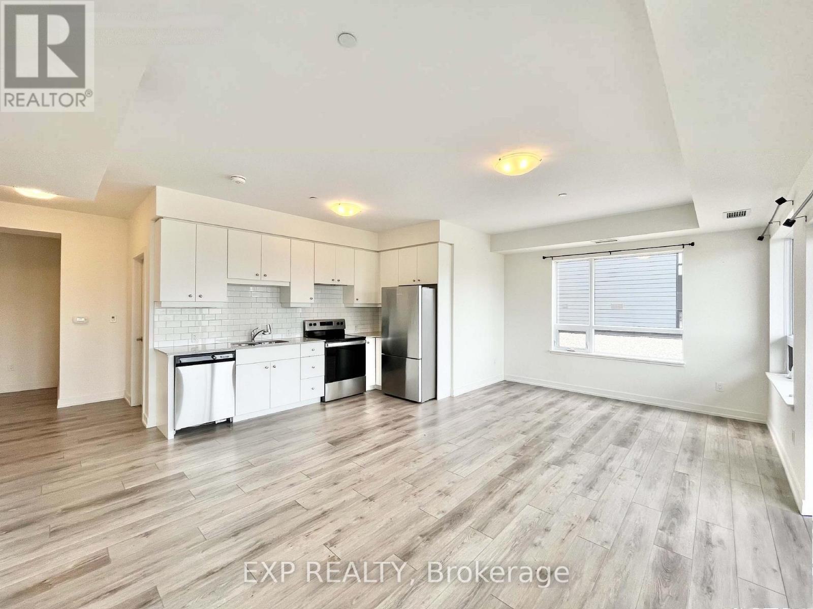 201 - 255 NORTHFIELD DRIVE E