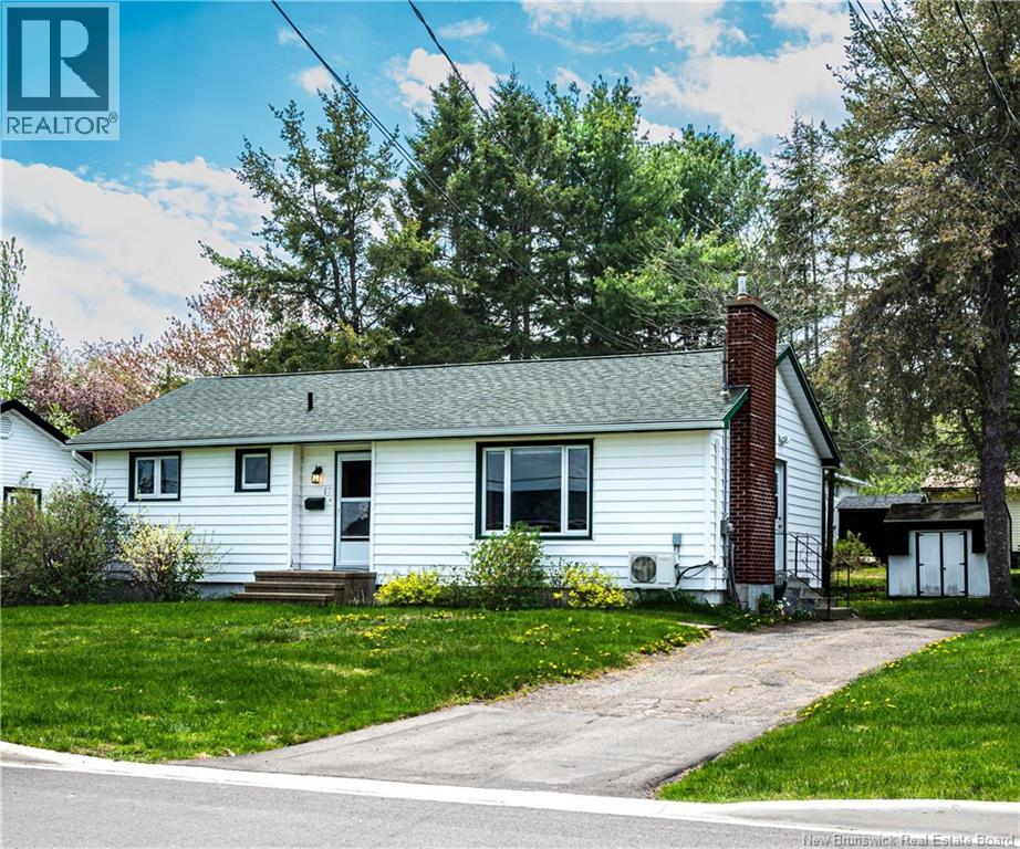 17 Sherwood Avenue - 1