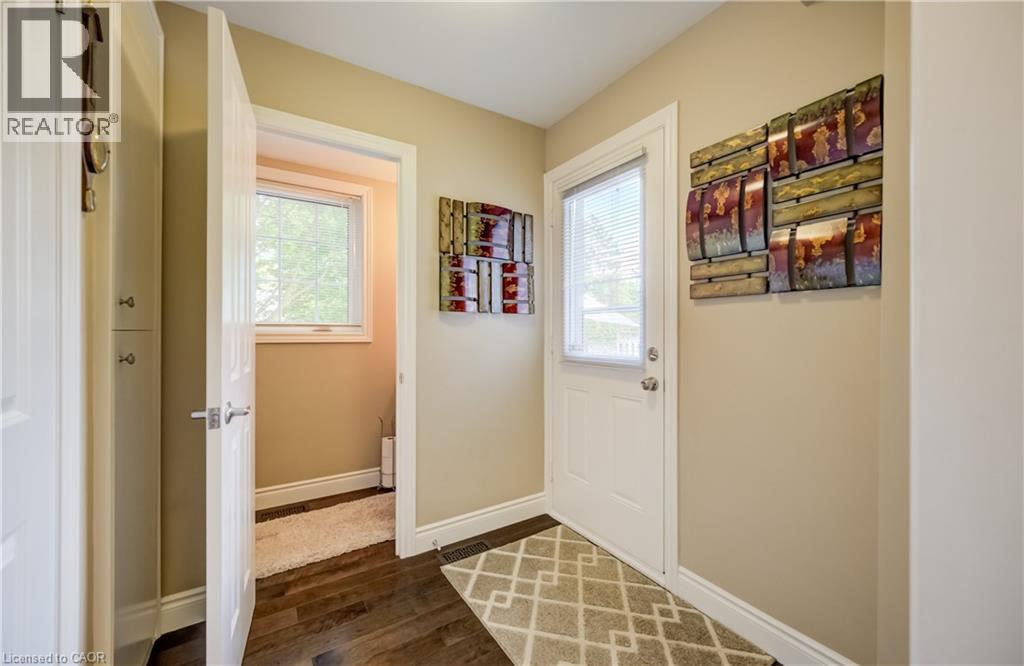60 HUNTLEY Crescent - 19