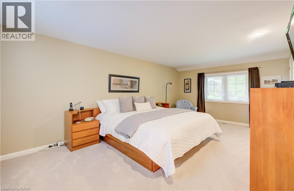 60 HUNTLEY Crescent - 21