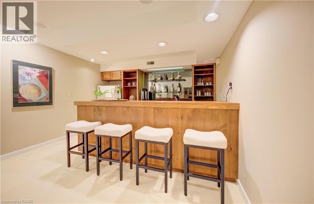 60 HUNTLEY Crescent - 34