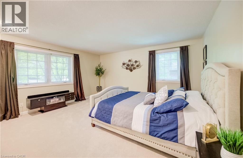 60 HUNTLEY Crescent - 28