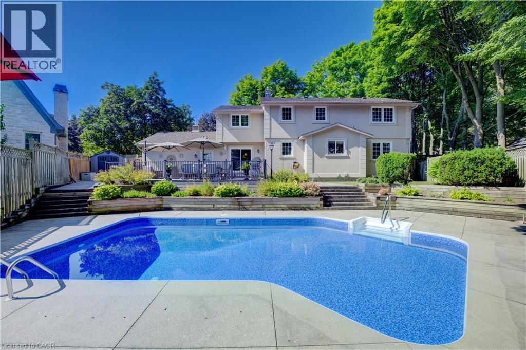 60 HUNTLEY Crescent - 41