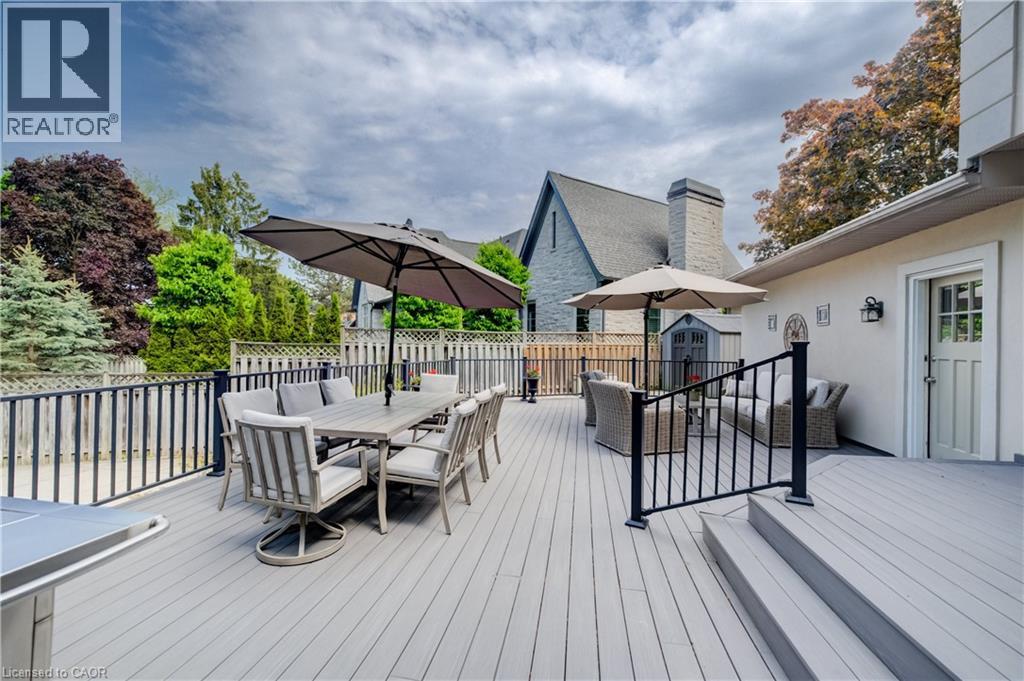 60 HUNTLEY Crescent - 36