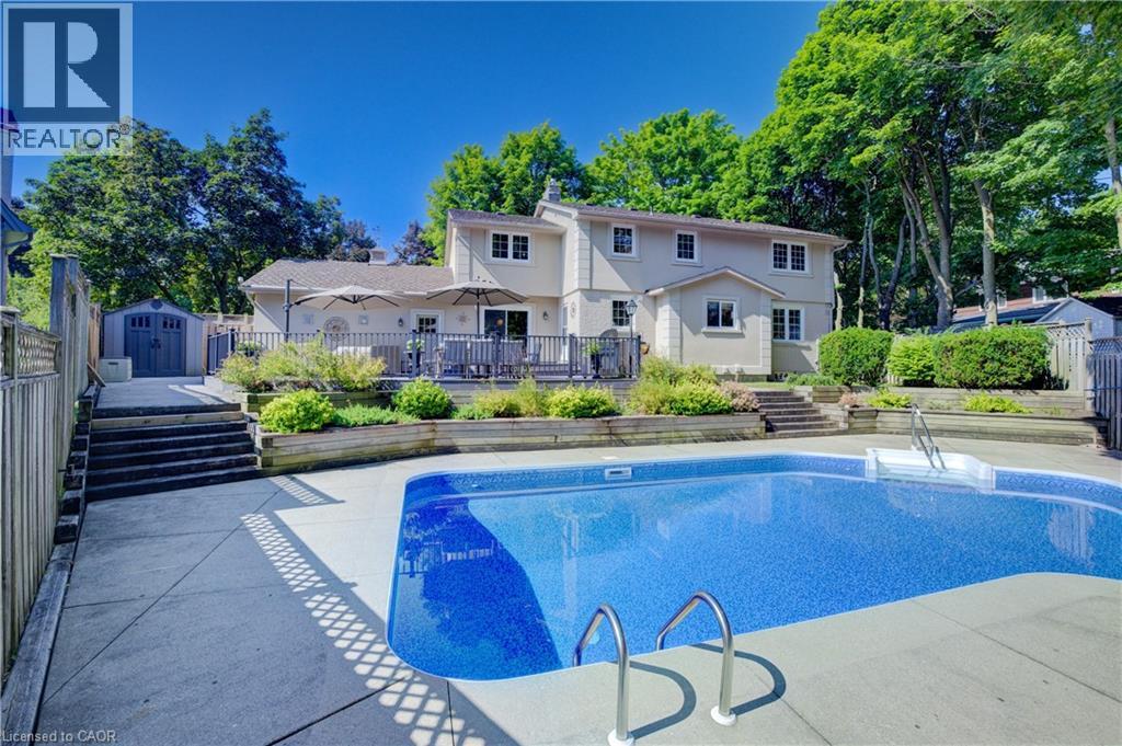 60 HUNTLEY Crescent - 44
