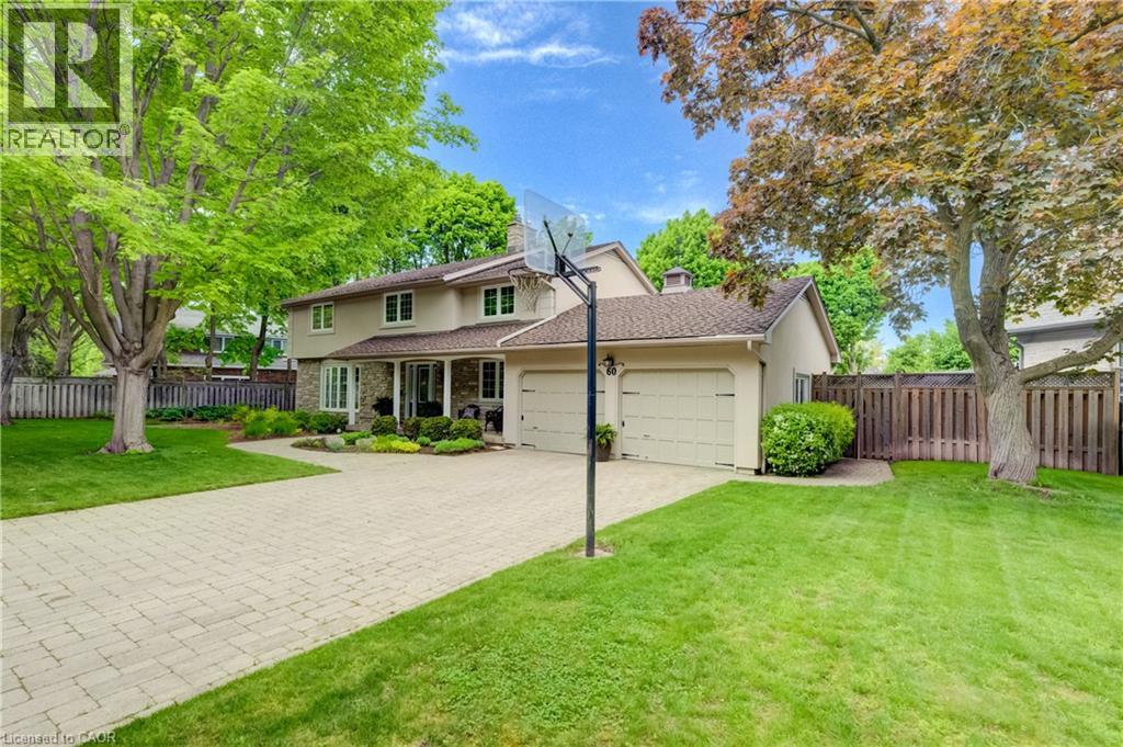 60 HUNTLEY Crescent - 3
