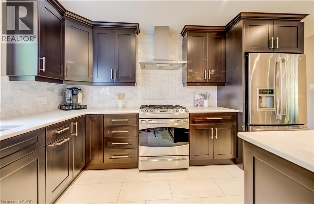 60 HUNTLEY Crescent - 15