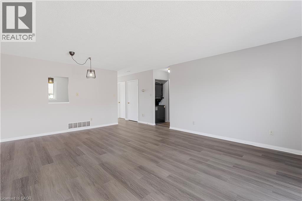 #54 122 BUNTING Road - 10