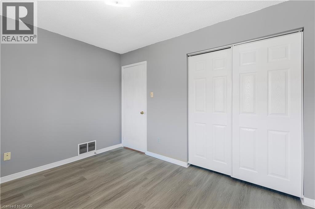 #54 122 BUNTING Road - 14