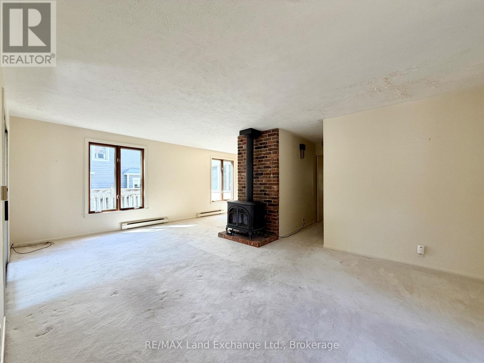 66 CHANTRY VIEW DRIVE - 7