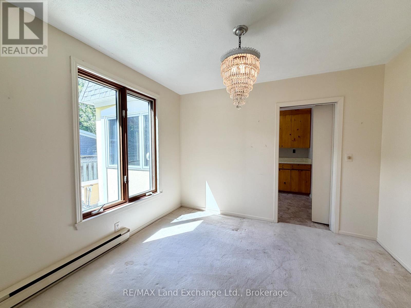 66 CHANTRY VIEW DRIVE - 8