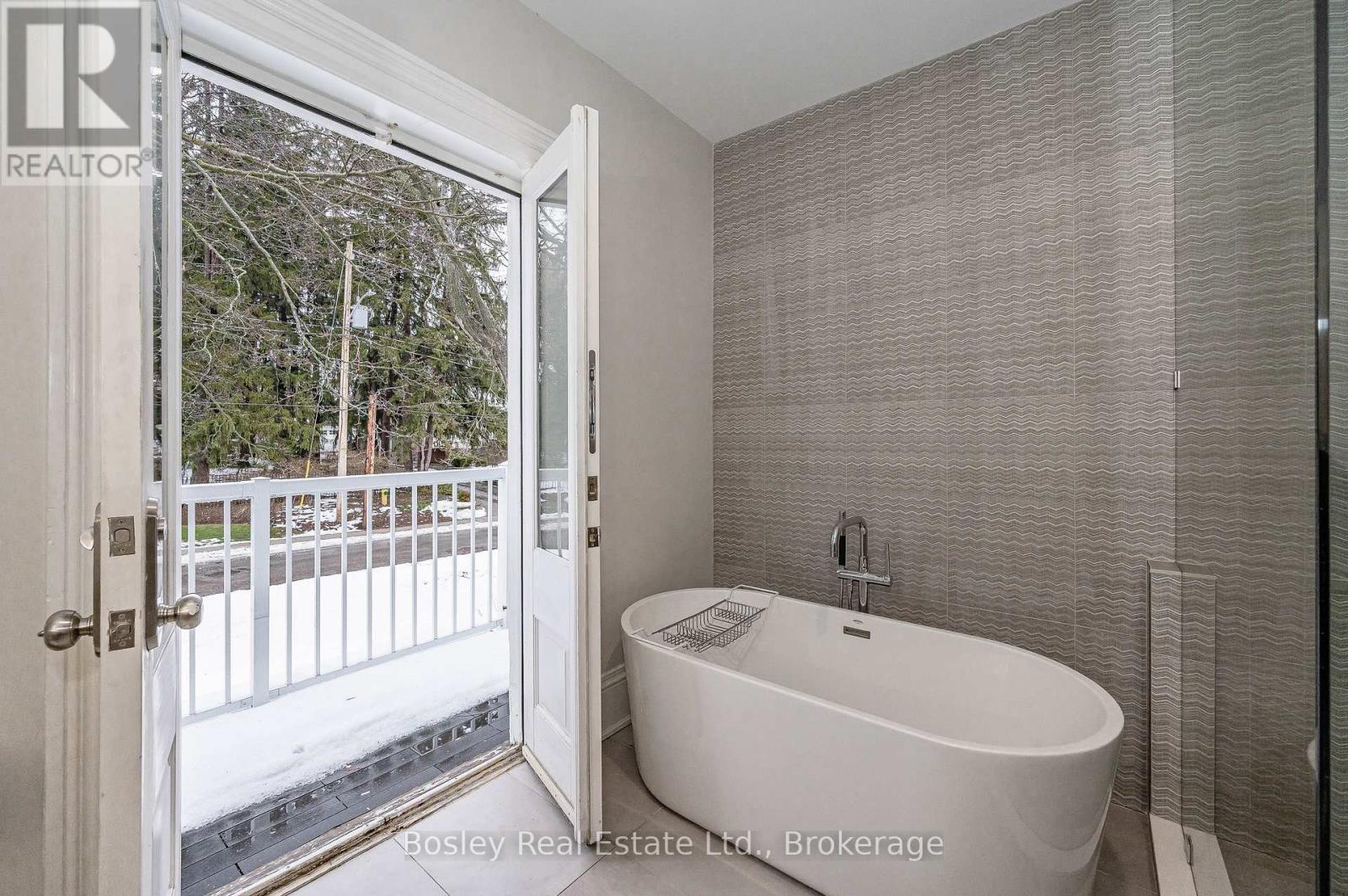 80 QUEEN STREET - 43