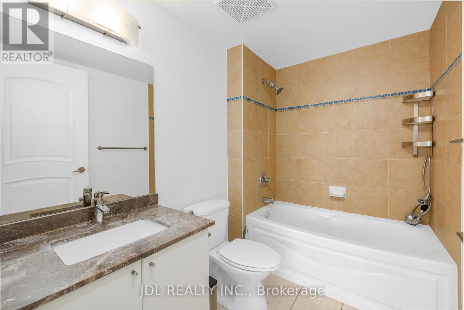 #4006 16 HARBOUR STREET - 10