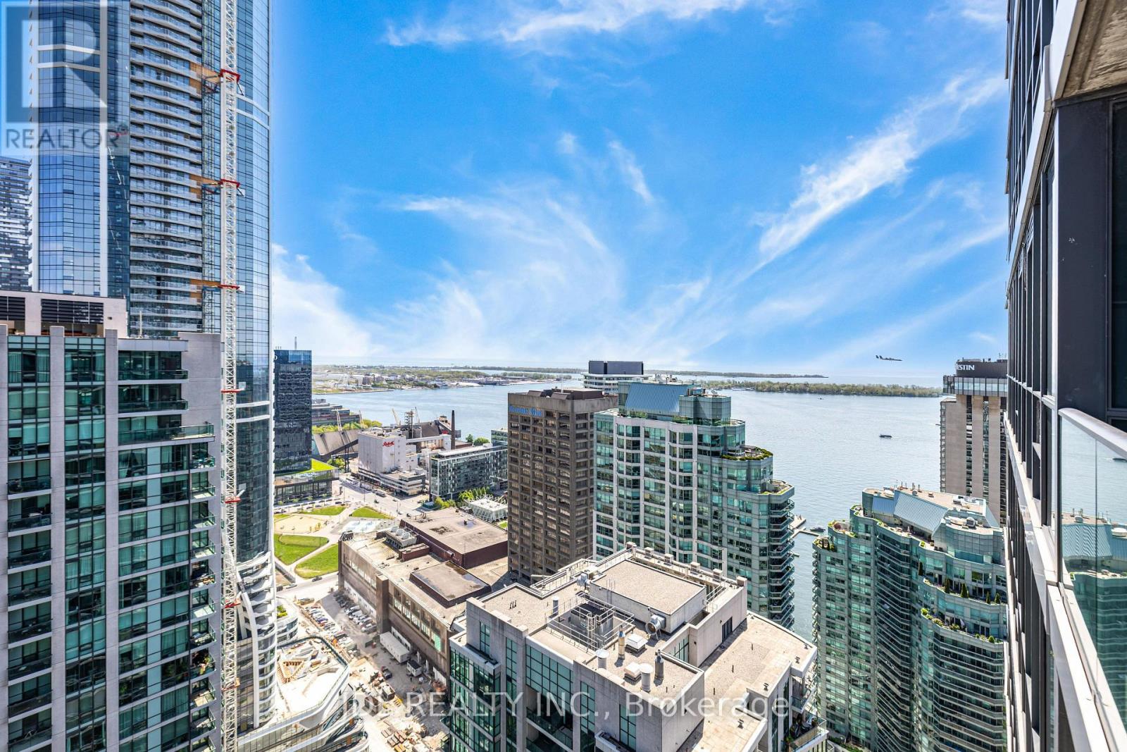 #4006 16 HARBOUR STREET - 12