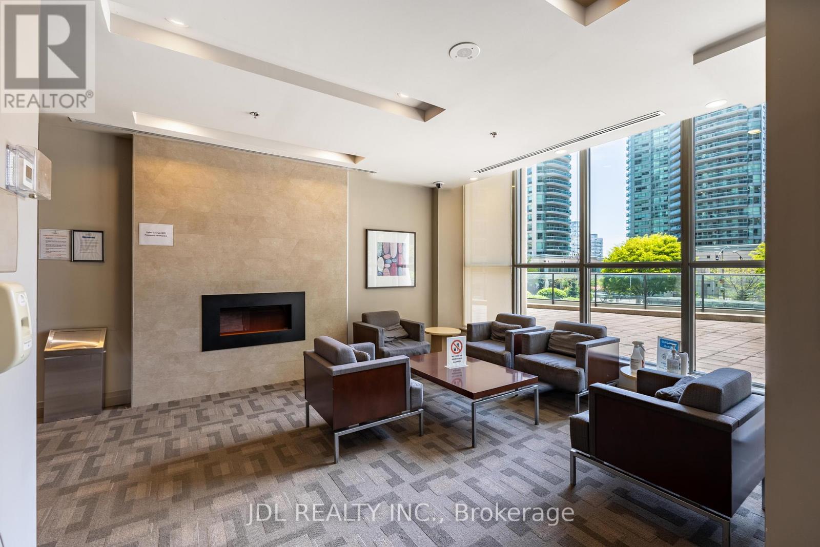 #4006 16 HARBOUR STREET - 24