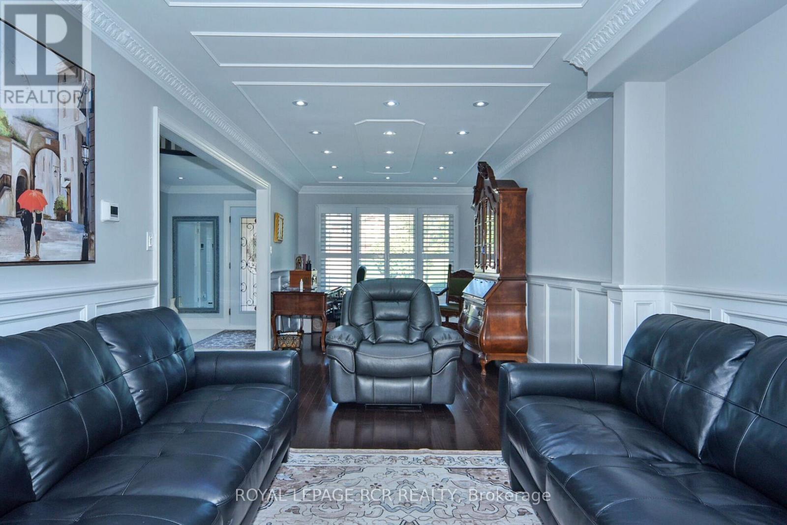 3 JACKMAN CRESCENT - 10