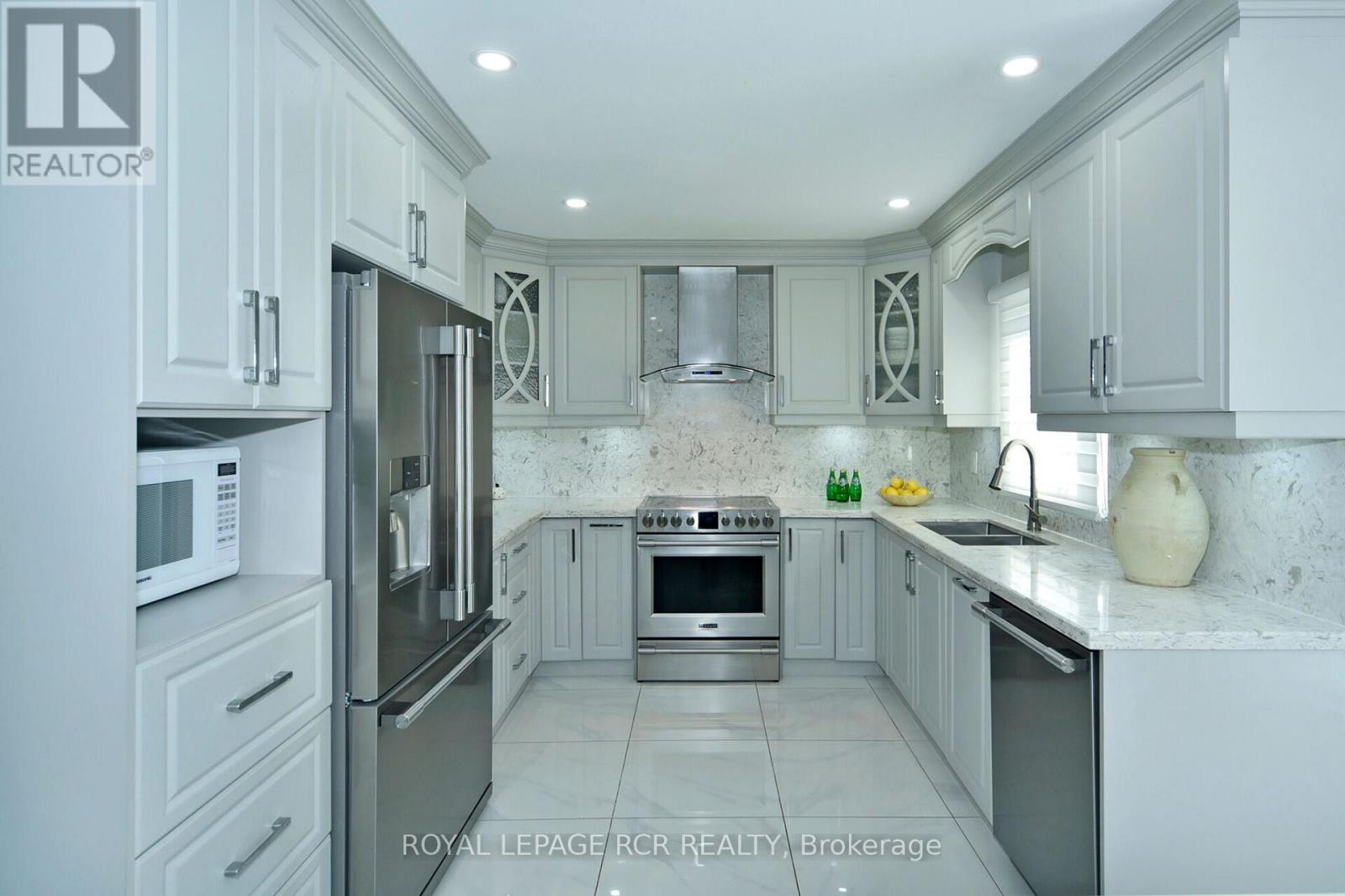 3 JACKMAN CRESCENT - 19
