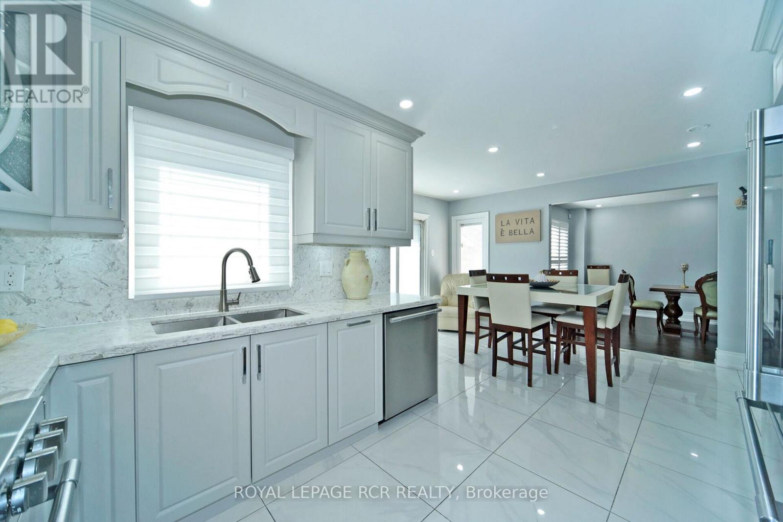 3 JACKMAN CRESCENT - 20