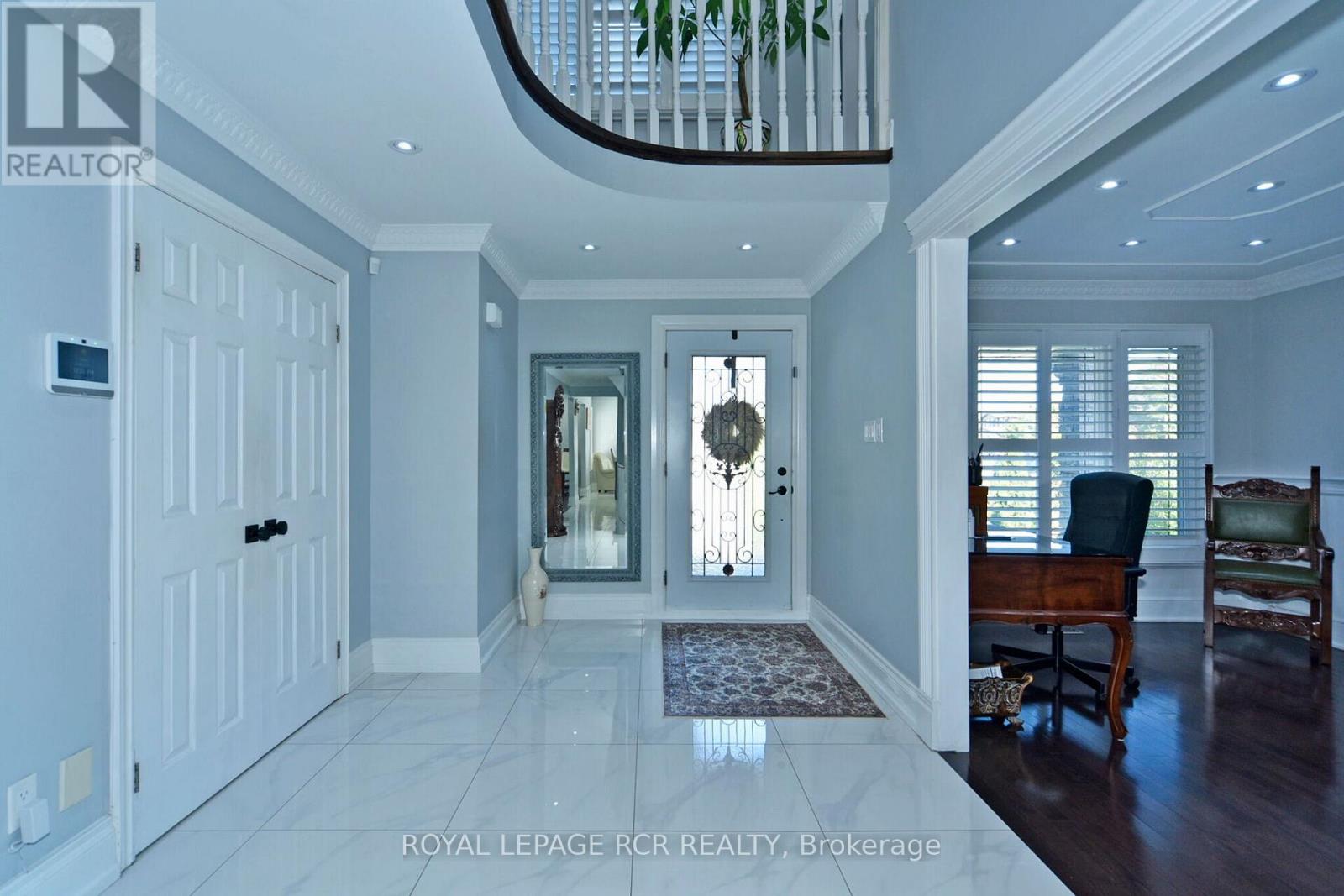 3 JACKMAN CRESCENT - 5