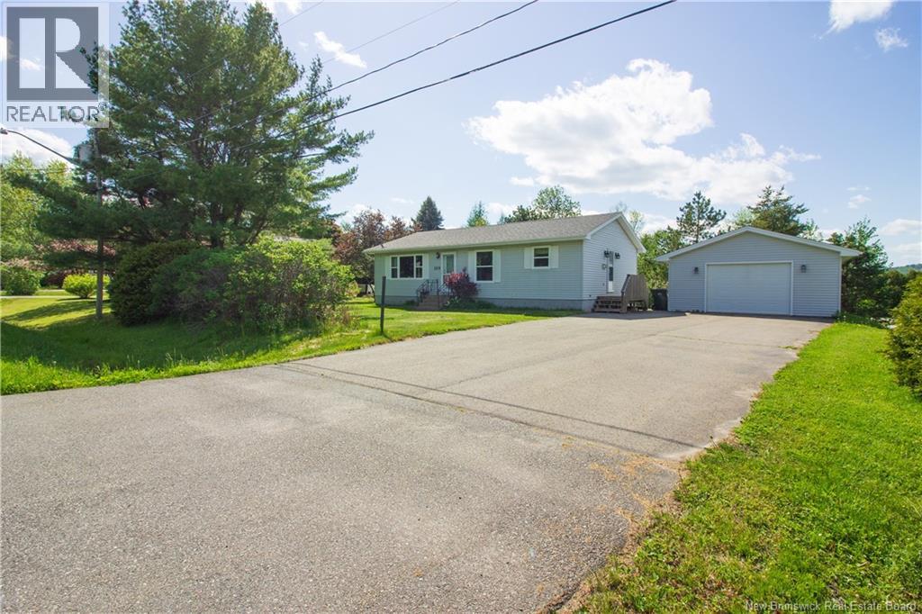 109 Mapleton Crescent - 1
