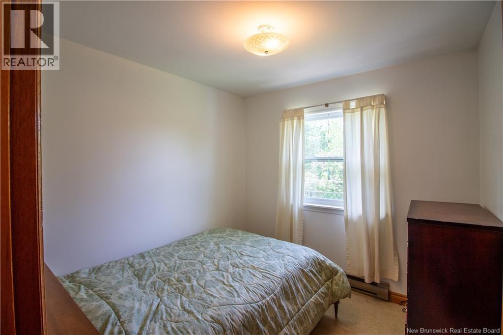 109 Mapleton Crescent - 13