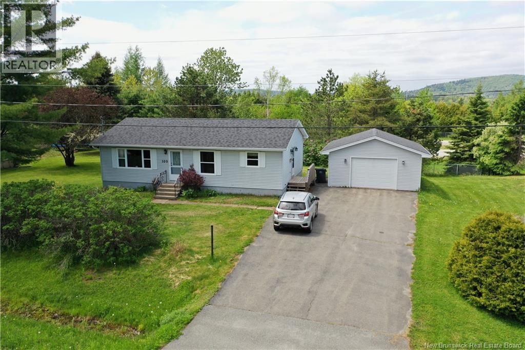 109 Mapleton Crescent - 25