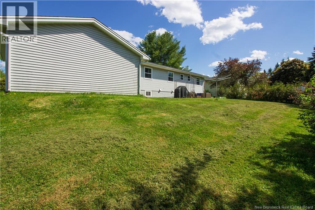 109 Mapleton Crescent - 29