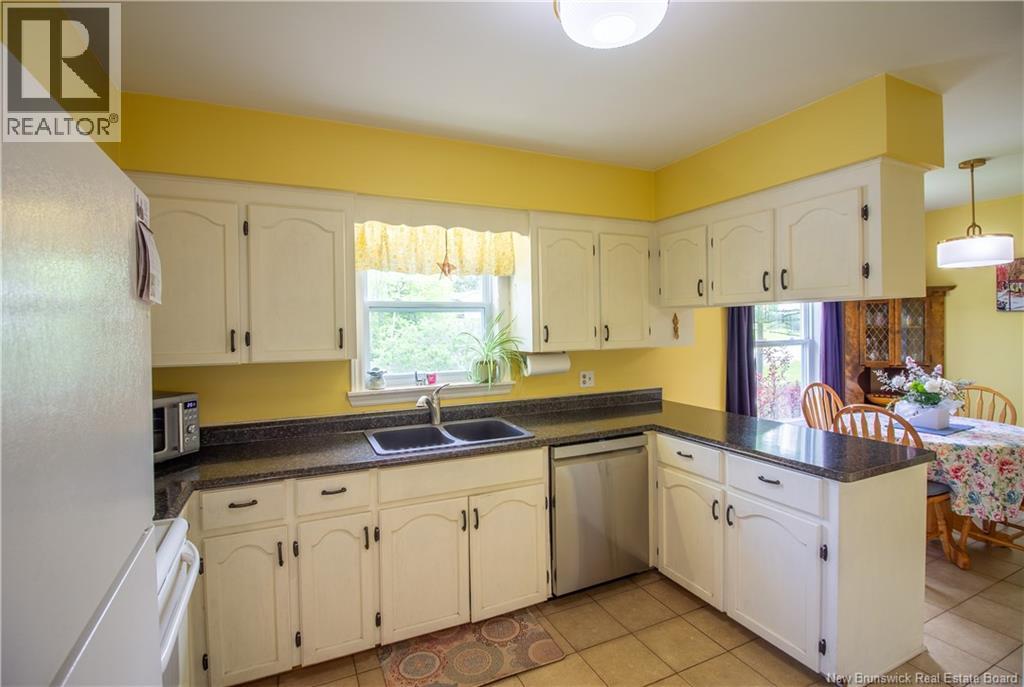 109 Mapleton Crescent - 5