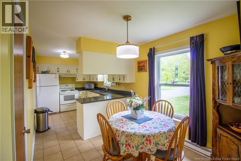 109 Mapleton Crescent - 6