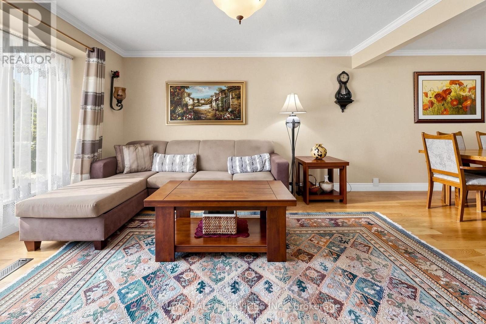 36 GLENVALE BOULEVARD - 11
