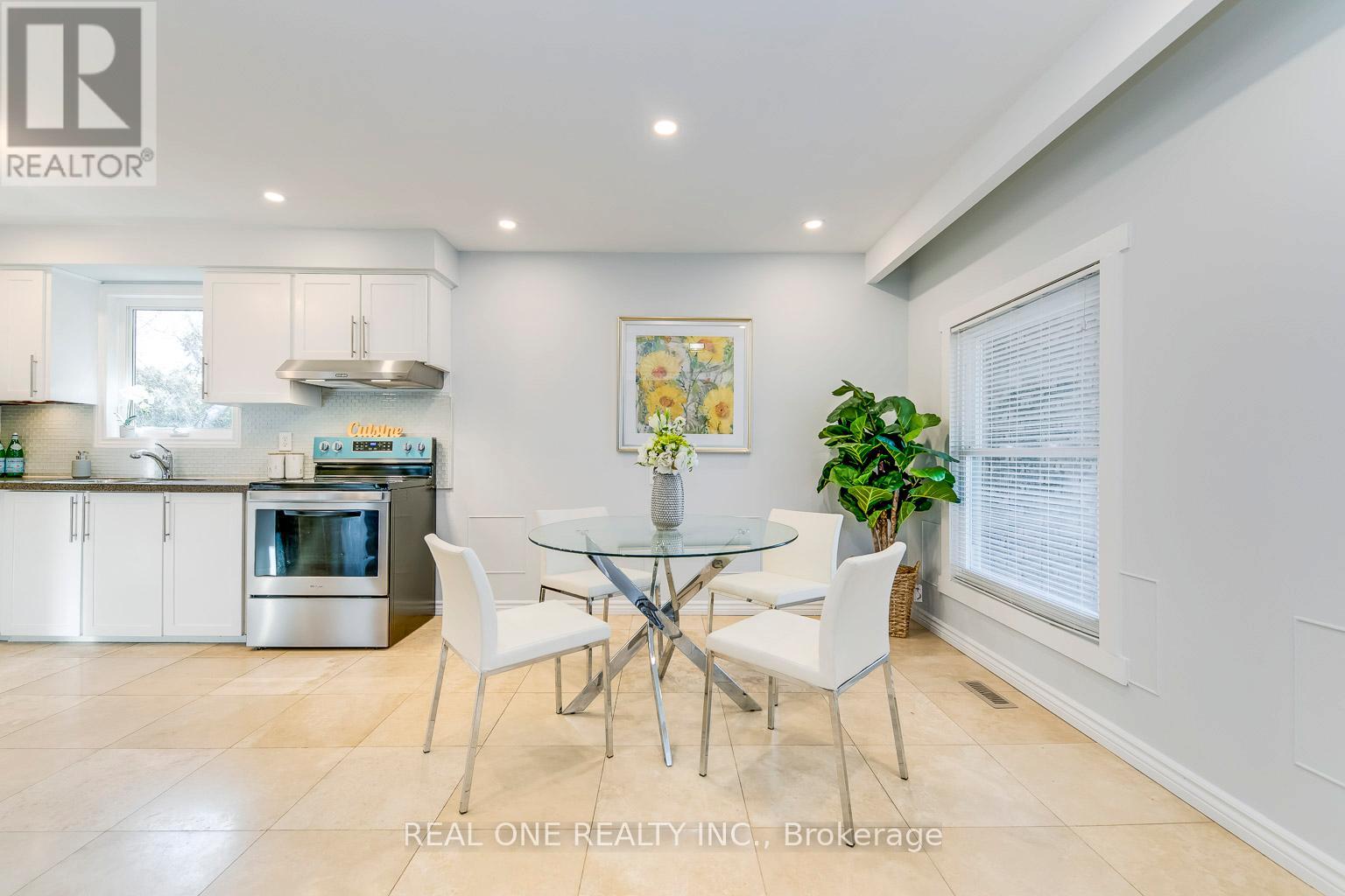 533 TIPPERTON CRESCENT - 15