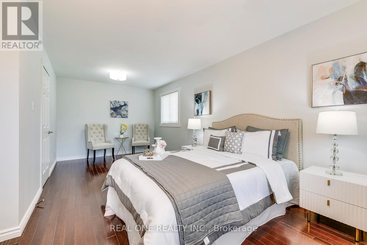 533 TIPPERTON CRESCENT - 22