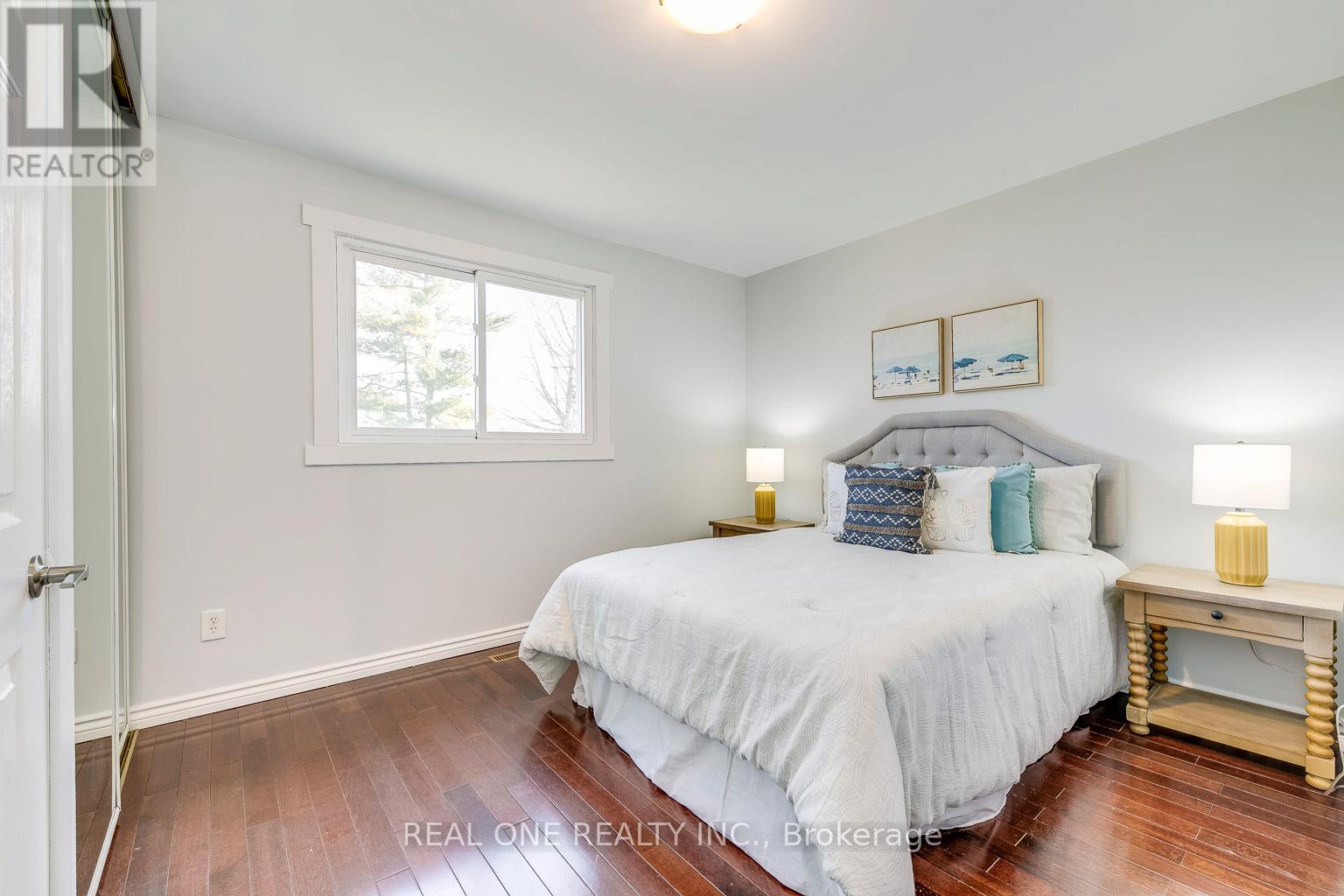 533 TIPPERTON CRESCENT - 24