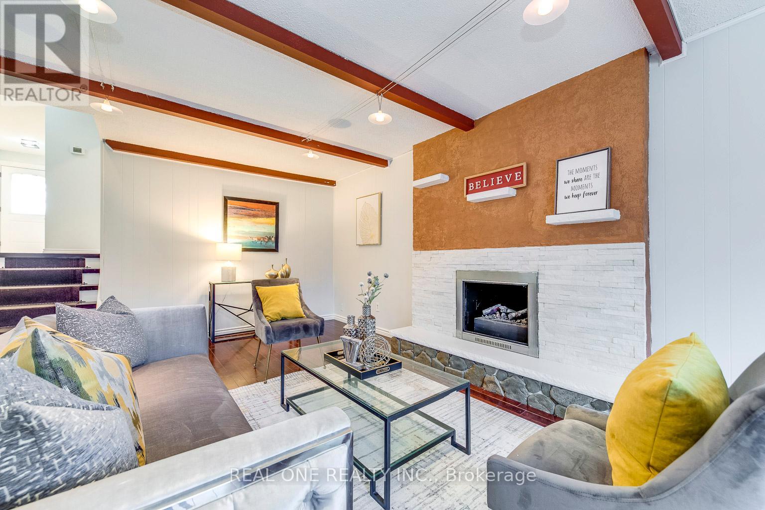 533 TIPPERTON CRESCENT - 29