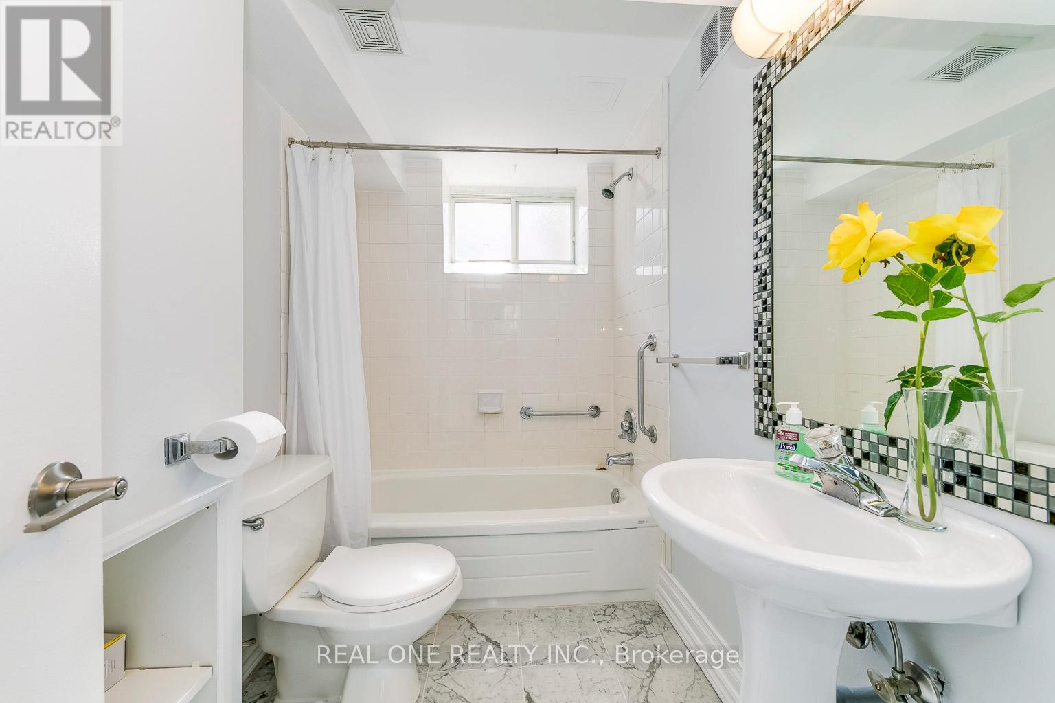 533 TIPPERTON CRESCENT - 37