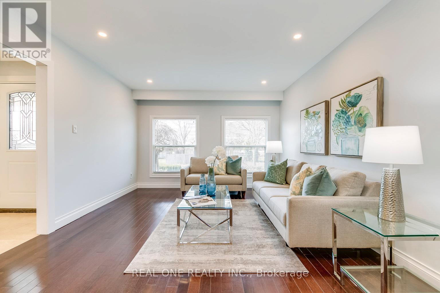 533 TIPPERTON CRESCENT - 7