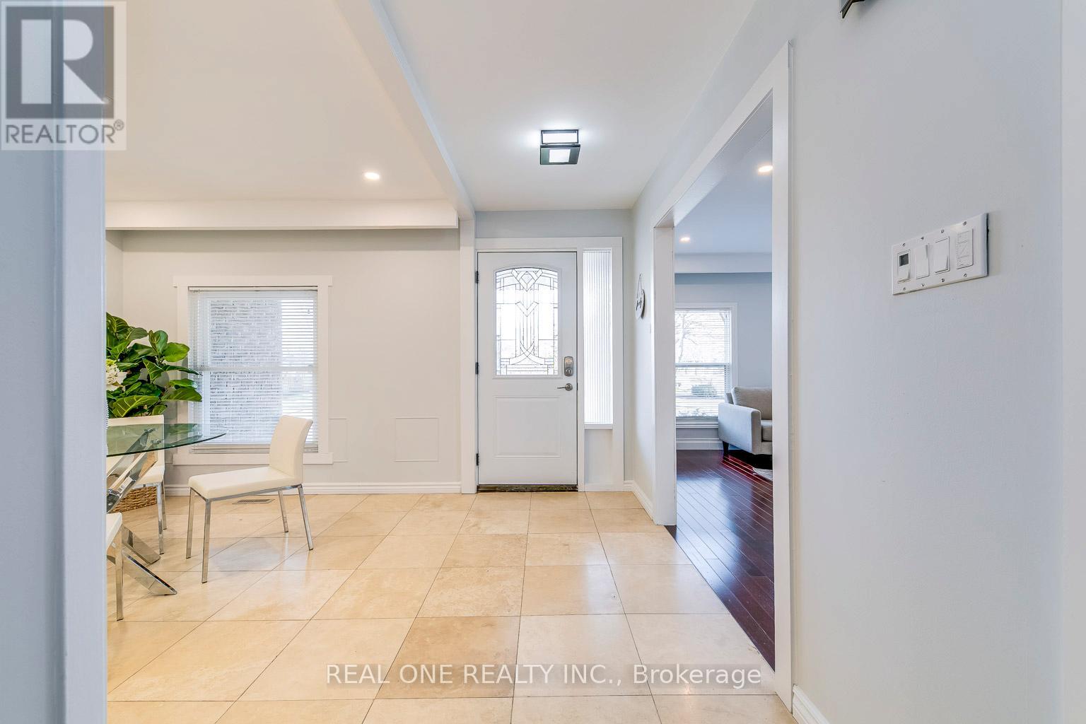 533 TIPPERTON CRESCENT - 9