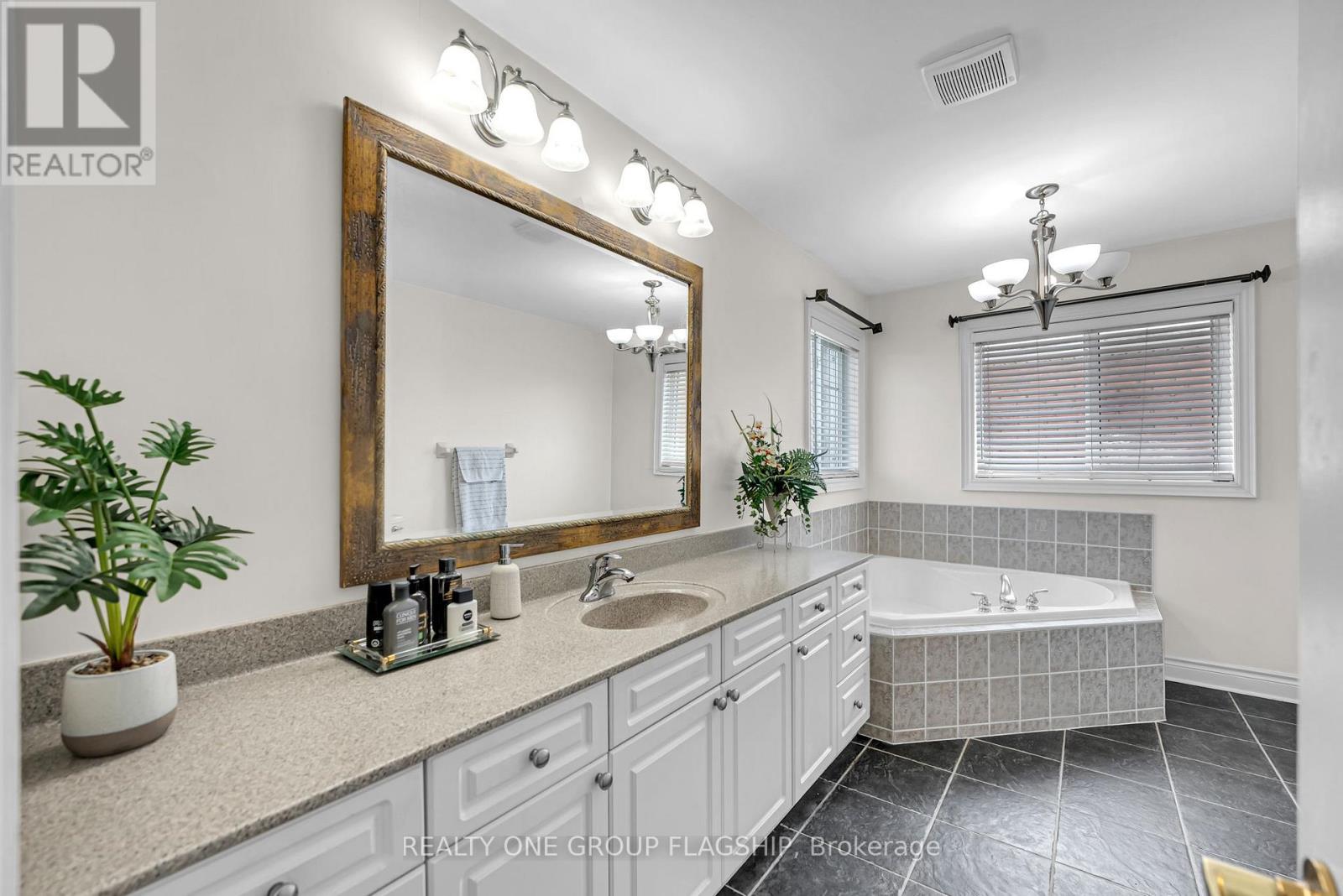 3435 JORIE CRESCENT - 25