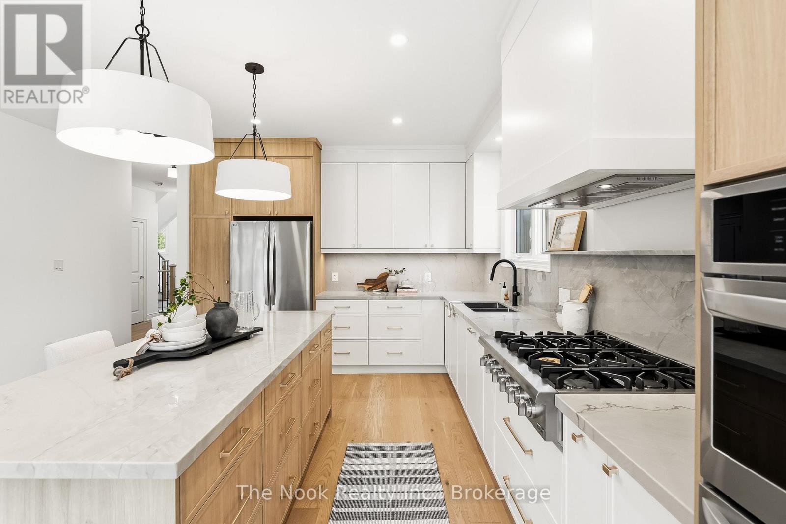 52 NIGHTINGALE CRESCENT - 10