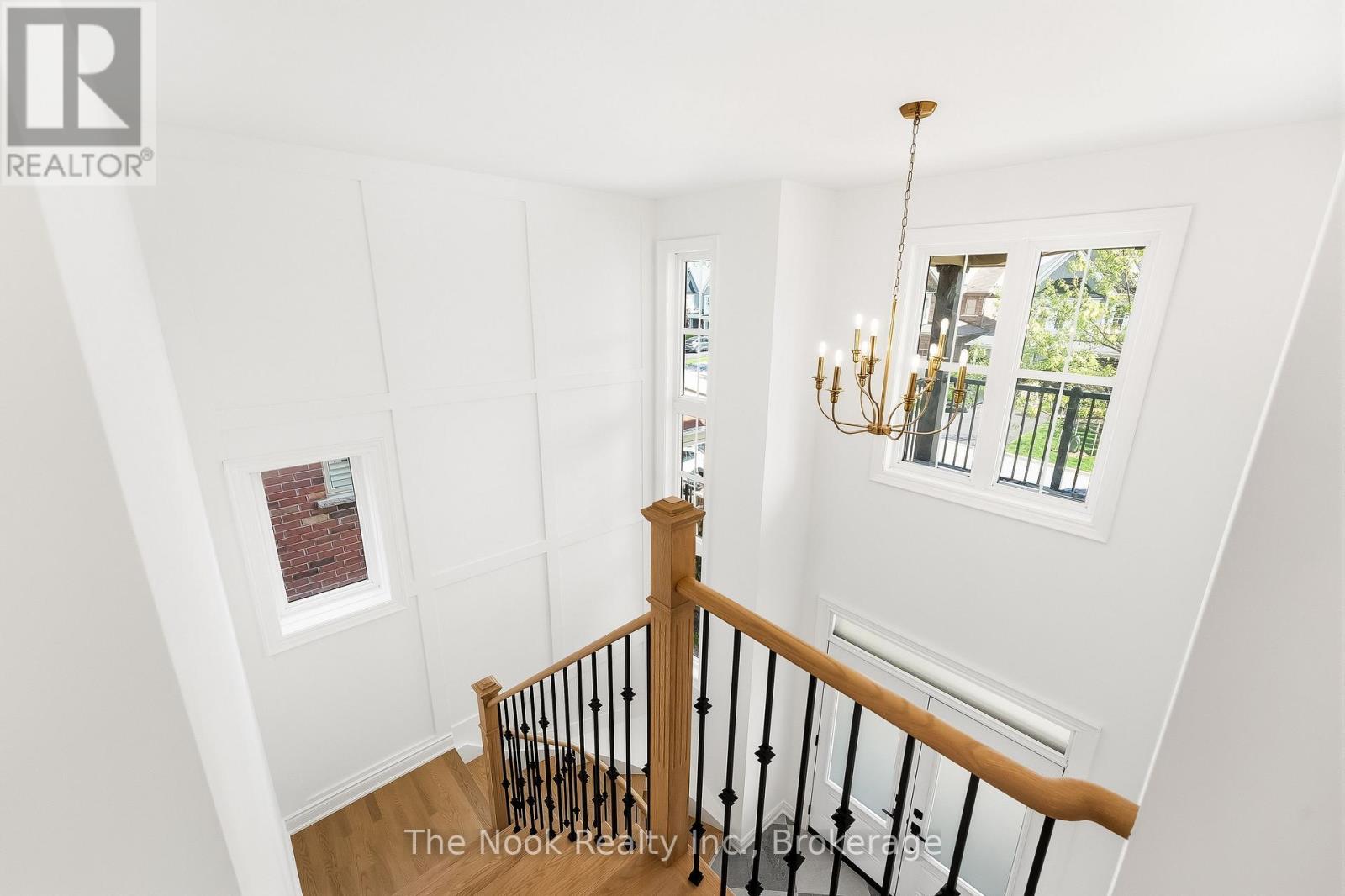 52 NIGHTINGALE CRESCENT - 22