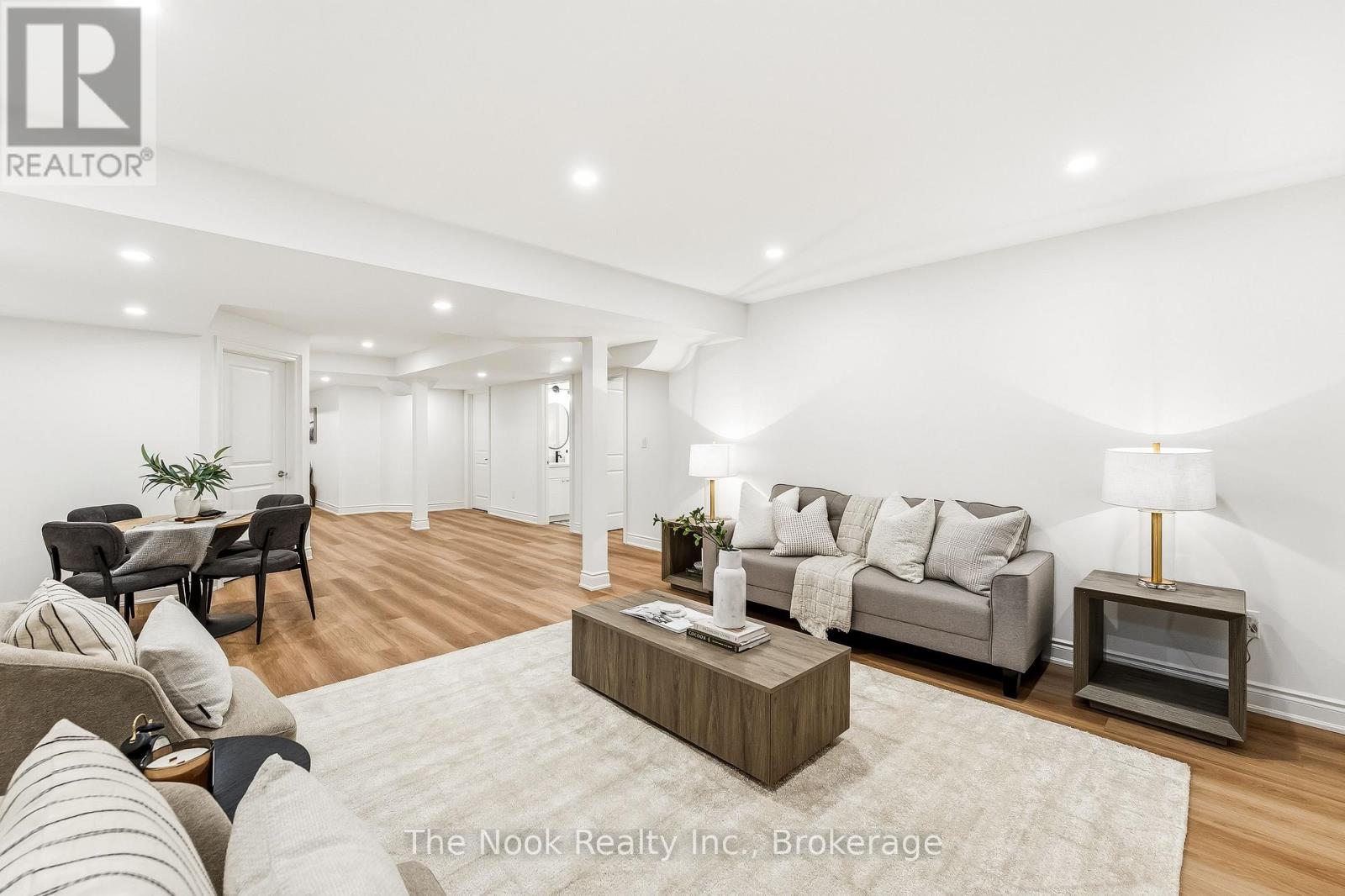 52 NIGHTINGALE CRESCENT - 39